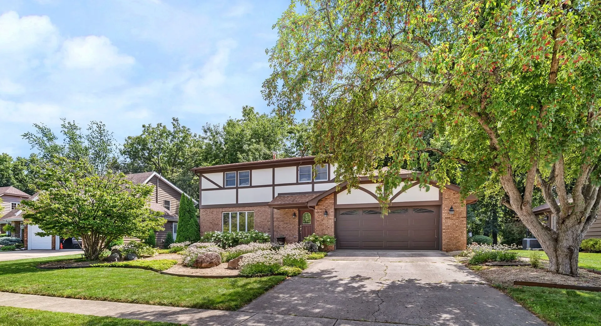 1007 Windsor Drive IL