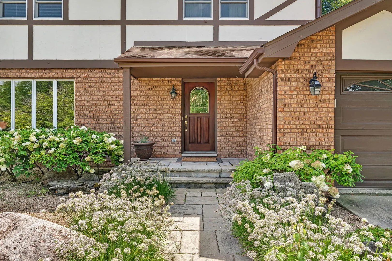 1007 Windsor Drive IL