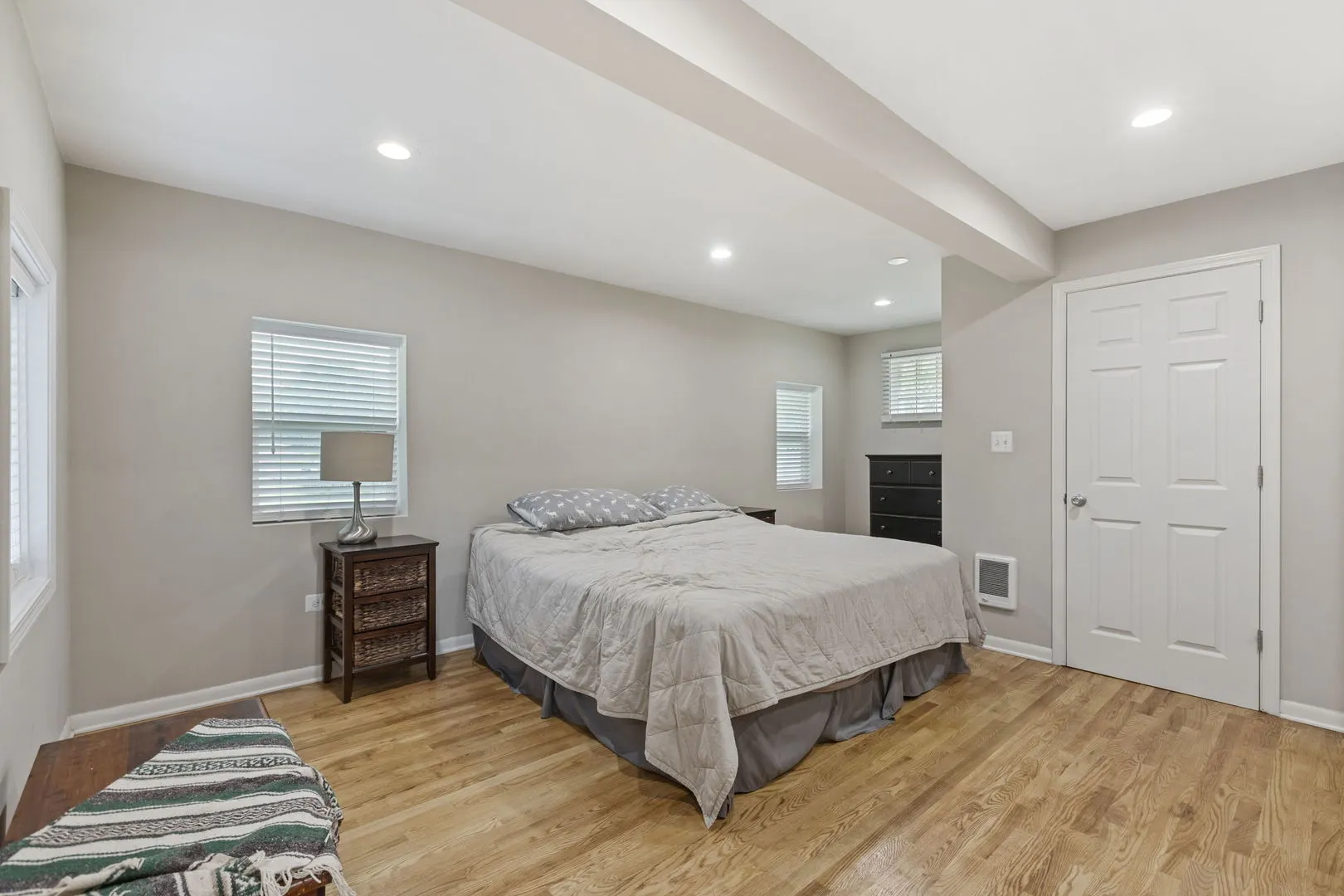 203 Coldren Drive IL