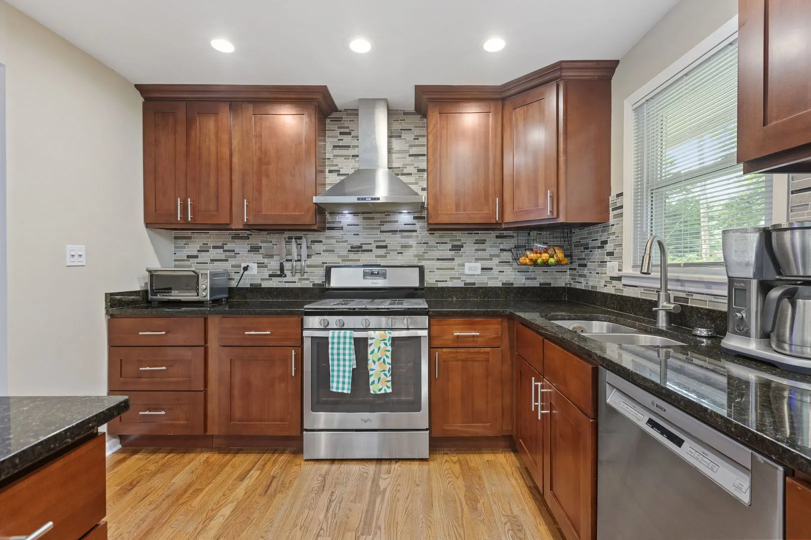 203 Coldren Drive IL