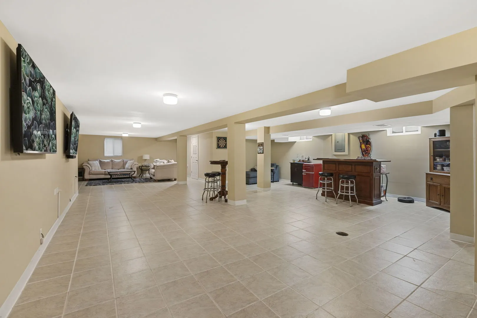 203 Coldren Drive IL