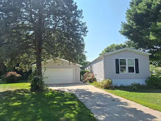 19 Countryside Estates IL