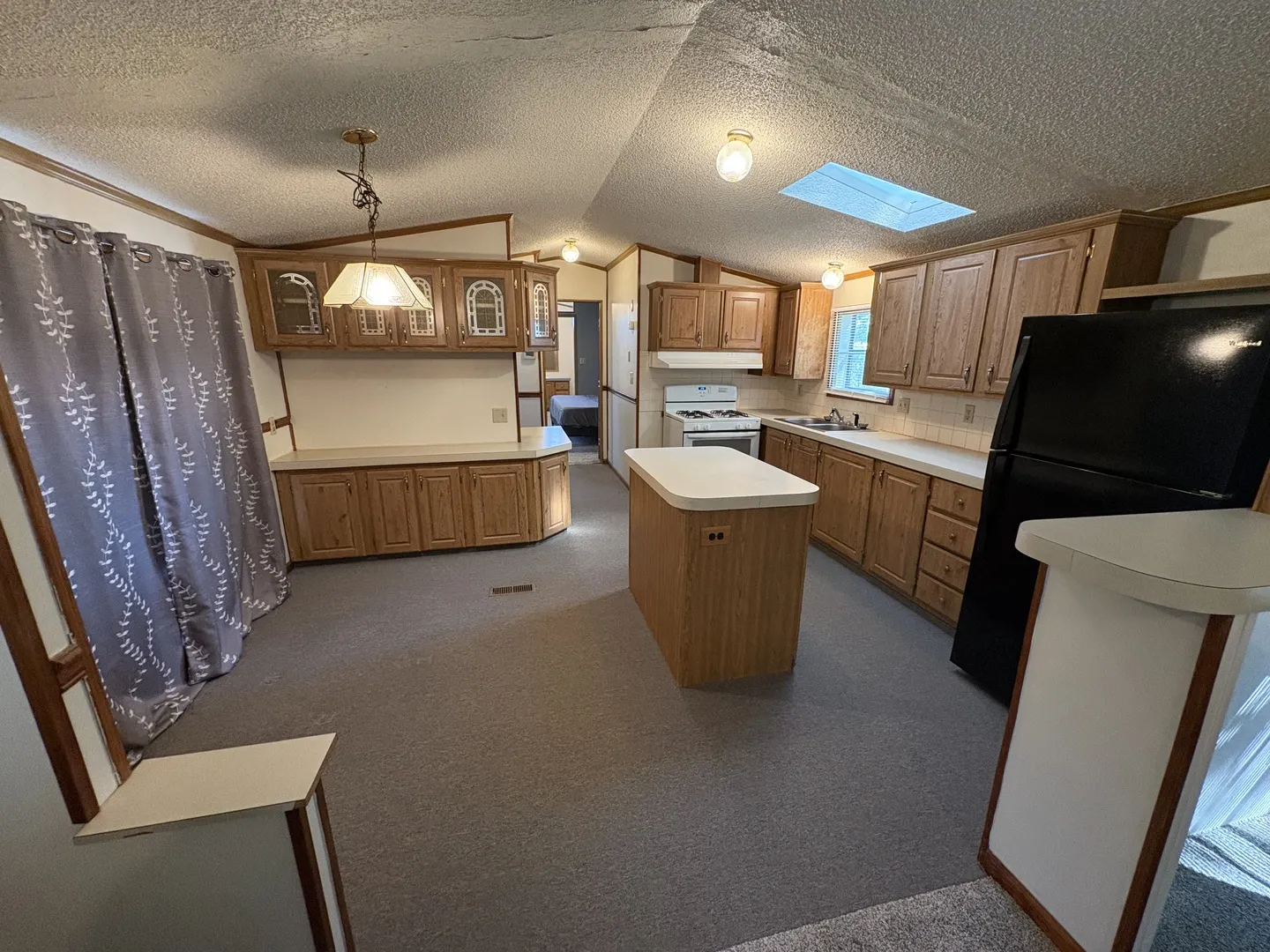 2211 Crestview Drive IL