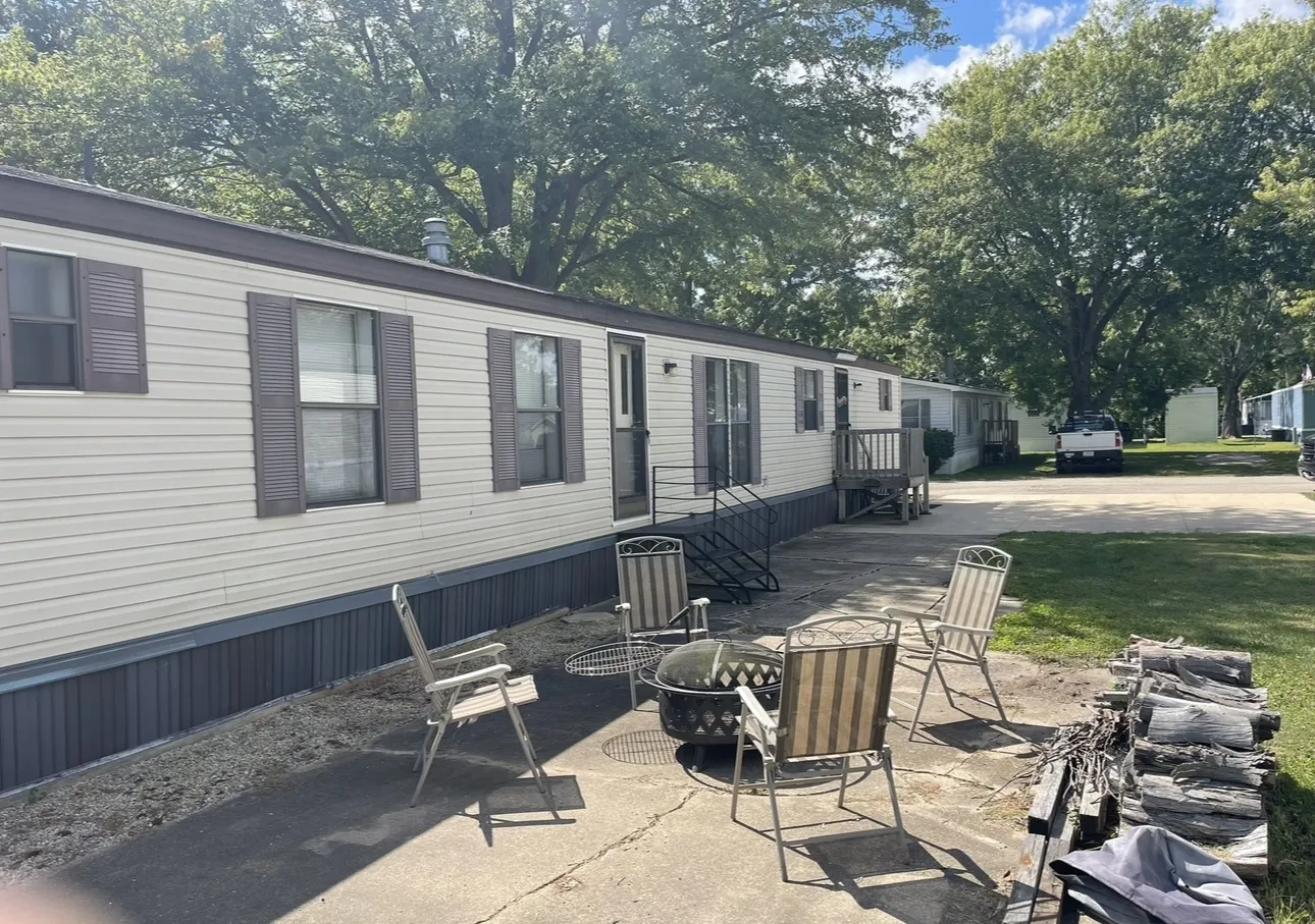 2211 Crestview Drive IL