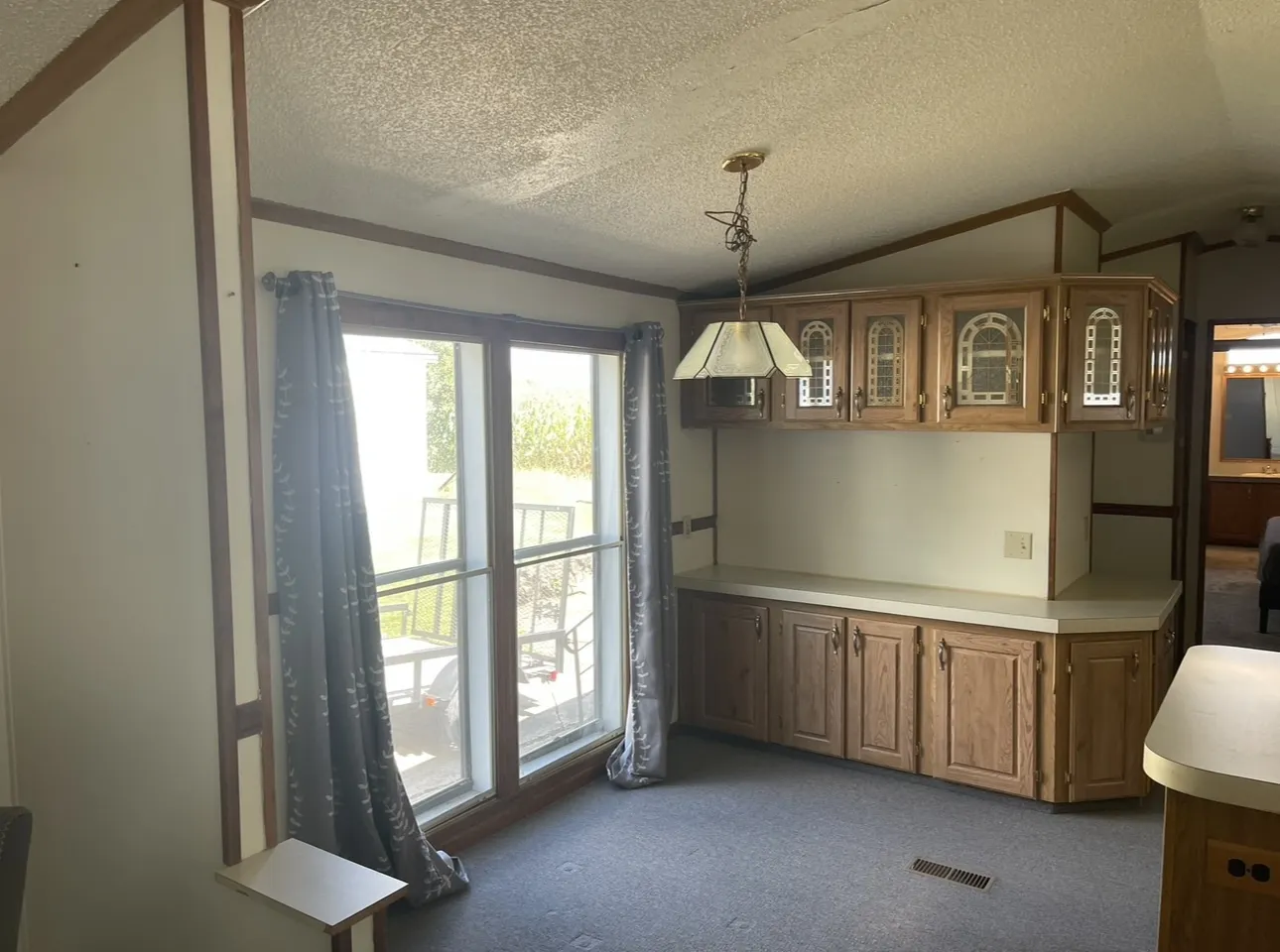 2211 Crestview Drive IL