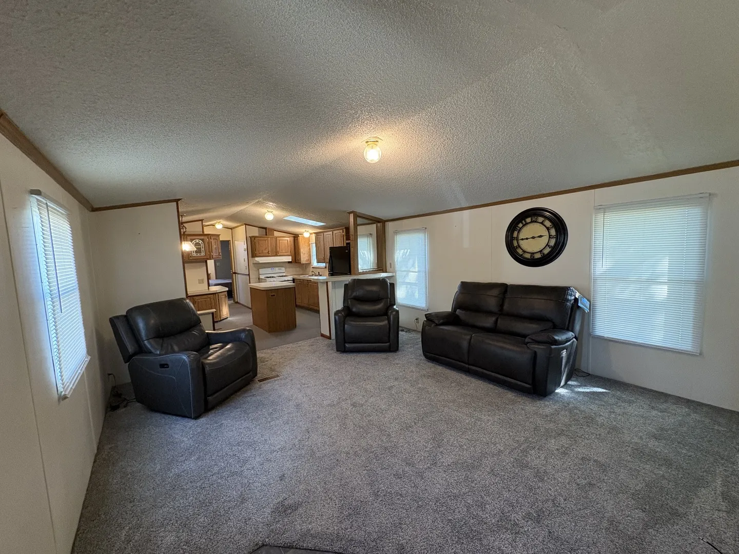 2211 Crestview Drive IL