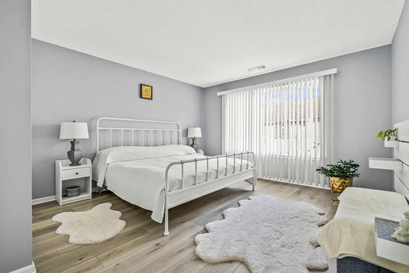 738 Hanbury Drive IL