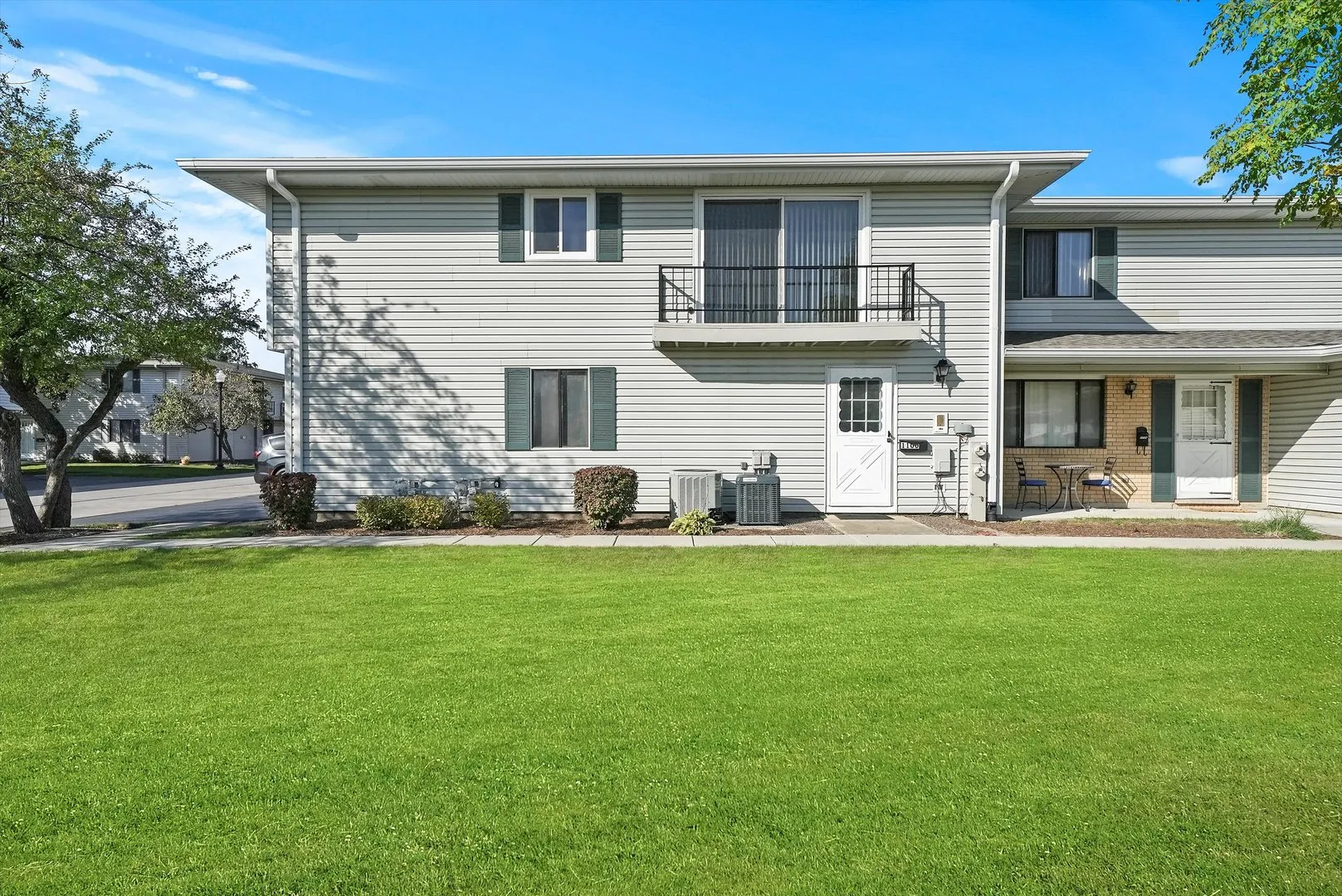 1100 Stoughton Court 1711 IL