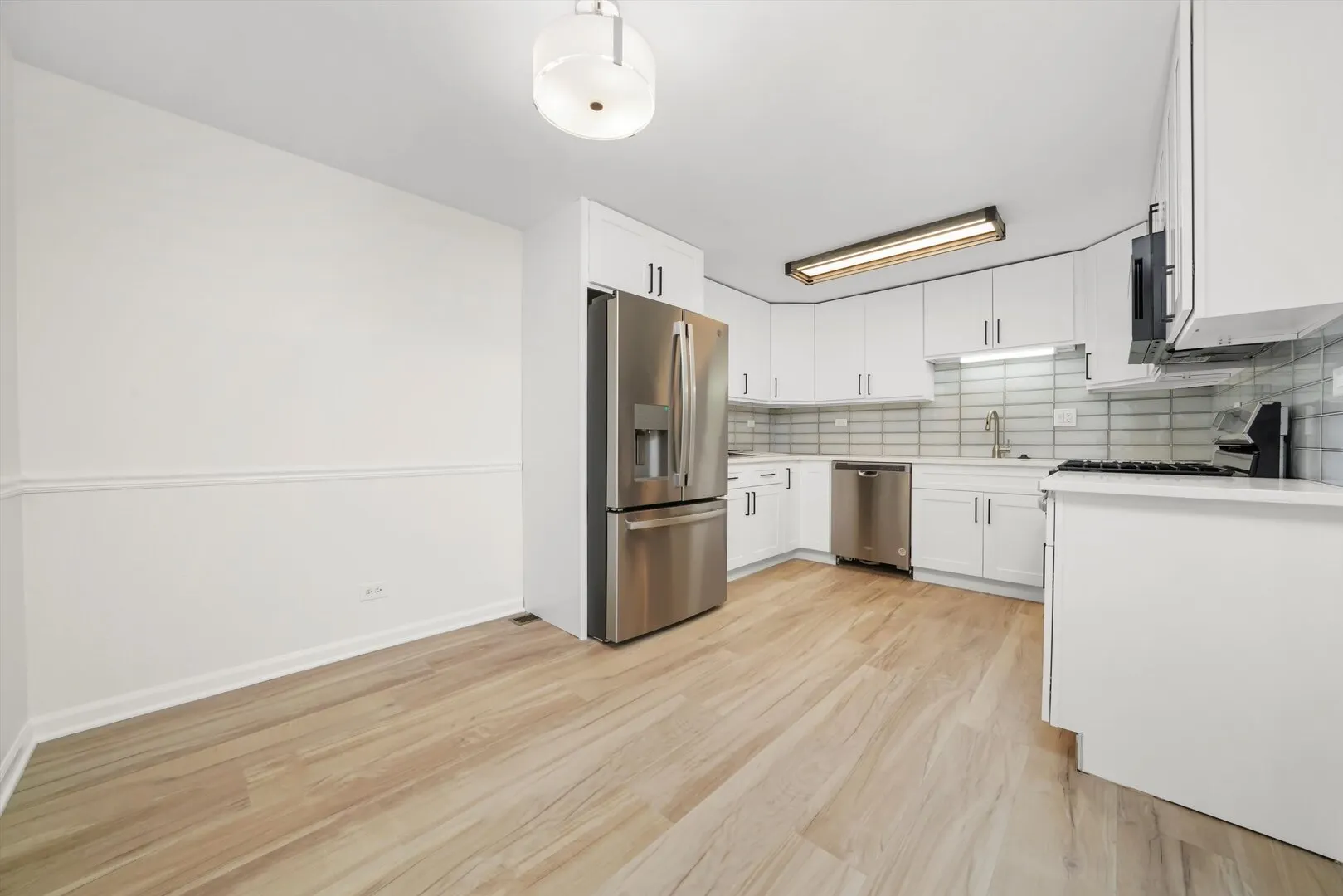 1100 Stoughton Court 1711 IL