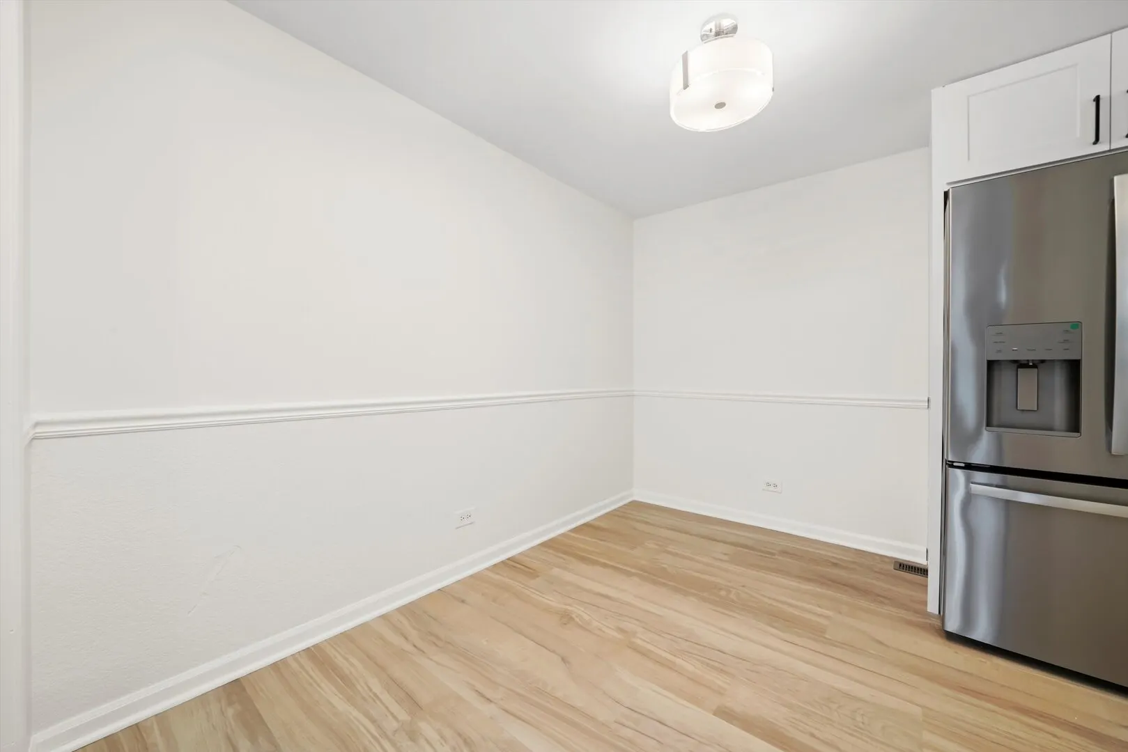 1100 Stoughton Court 1711 IL