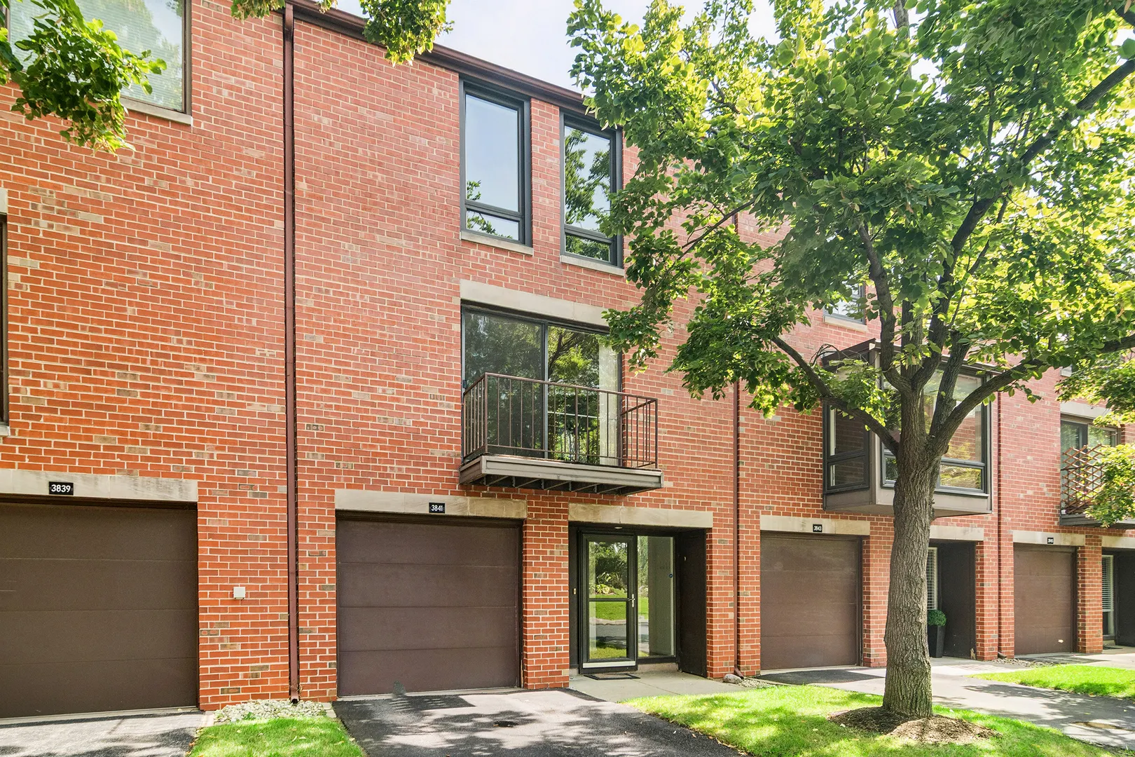 3841 Appian Way IL