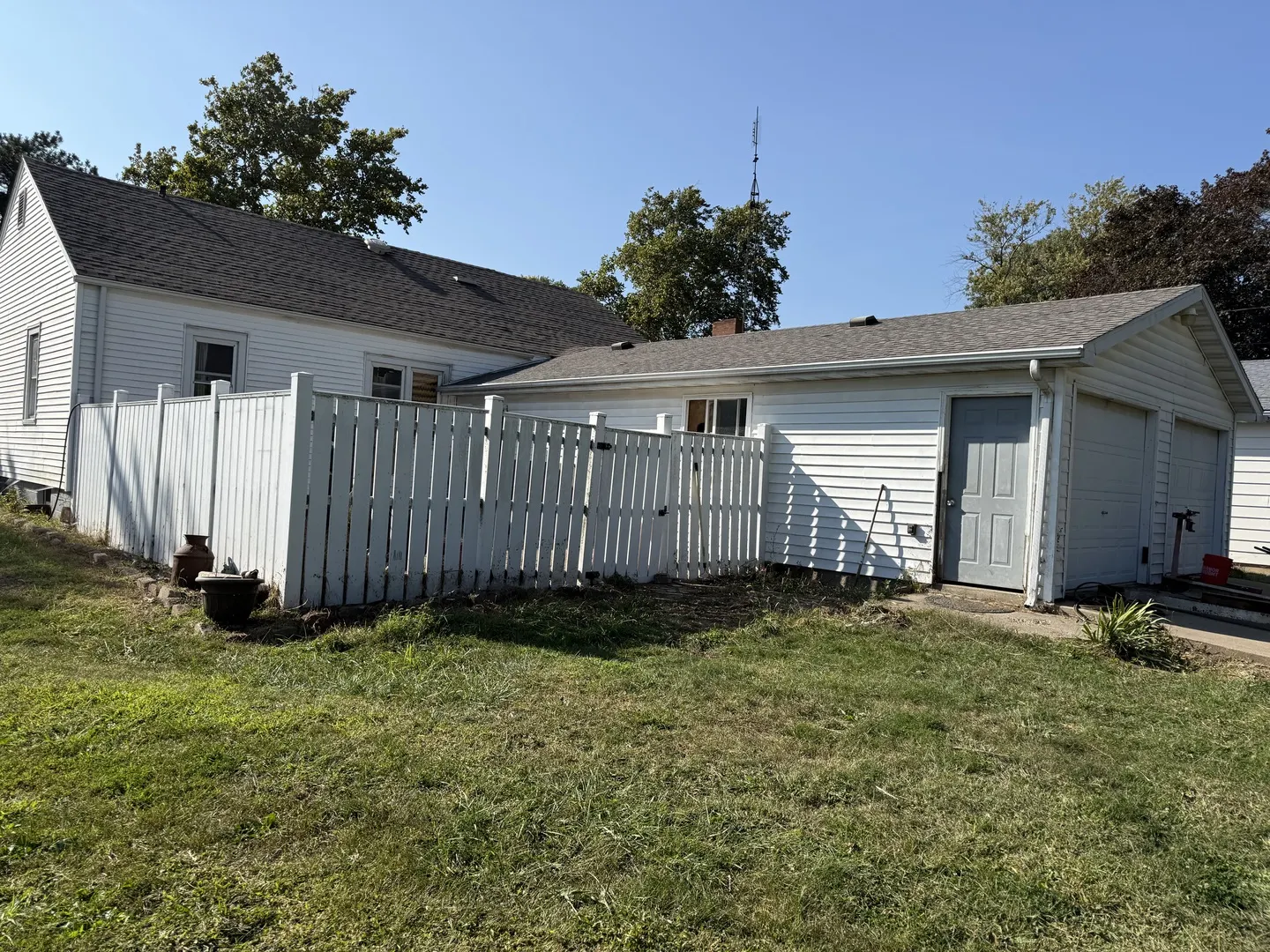 102 Chestnut Street IL