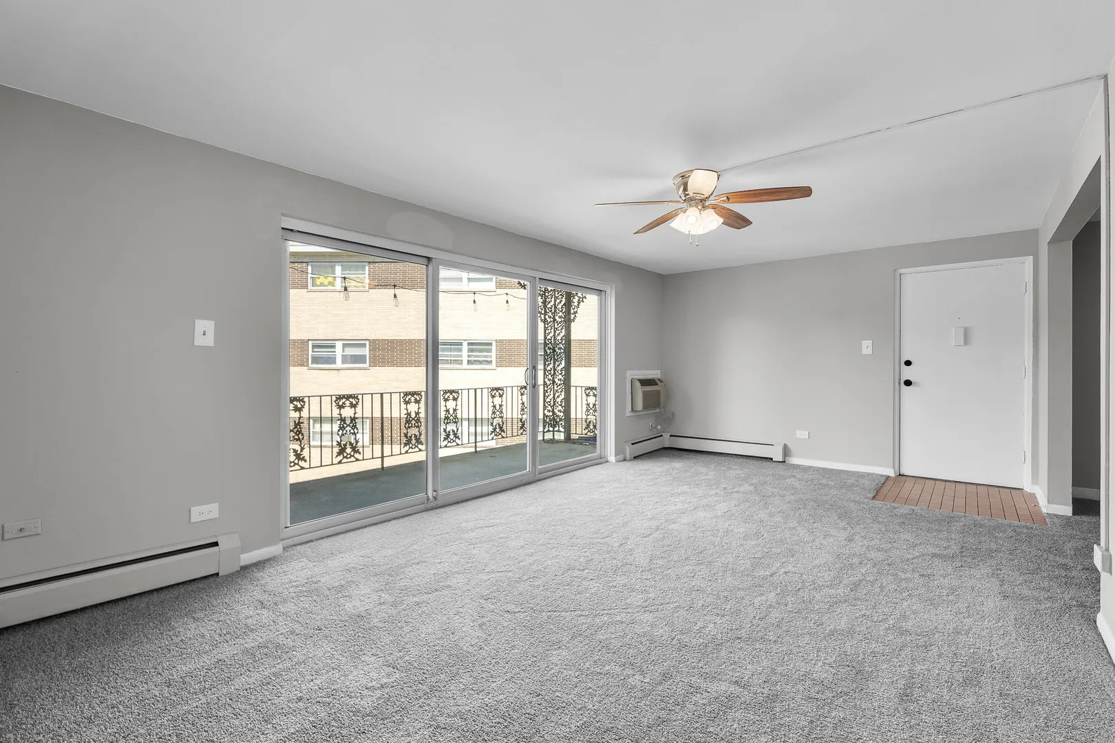 301 E PLAINFIELD Road 4 IL