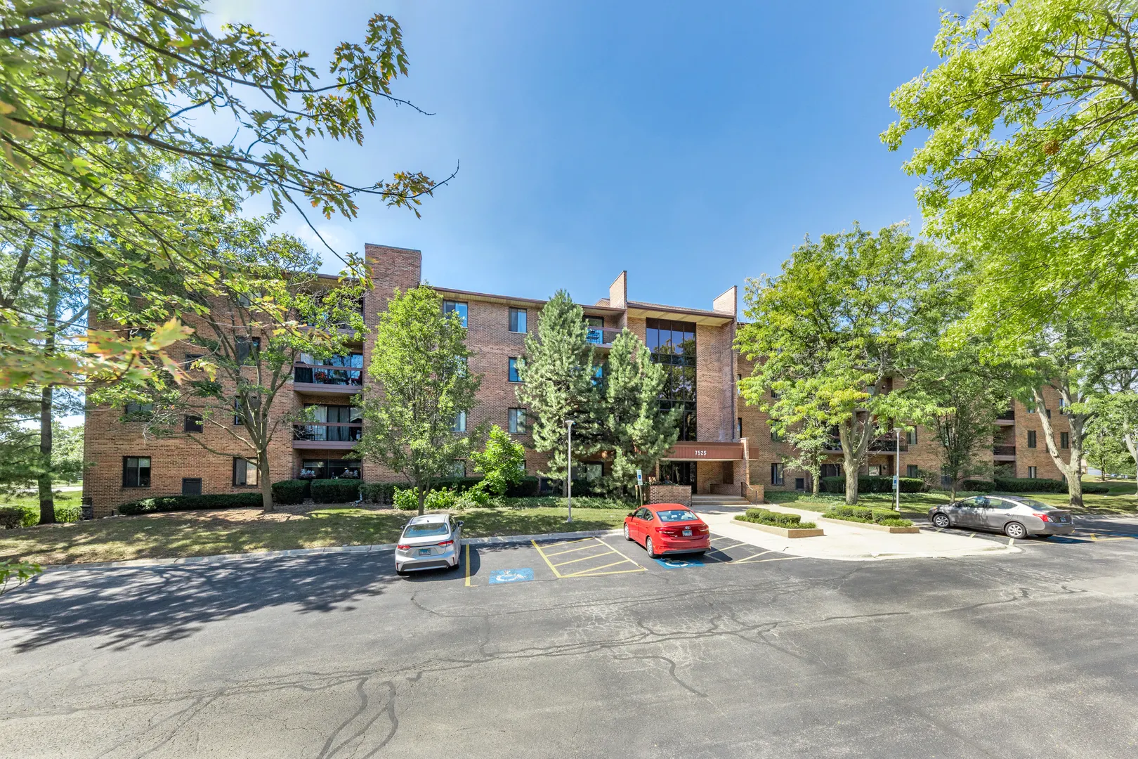 7525 Nantucket Drive 210 IL