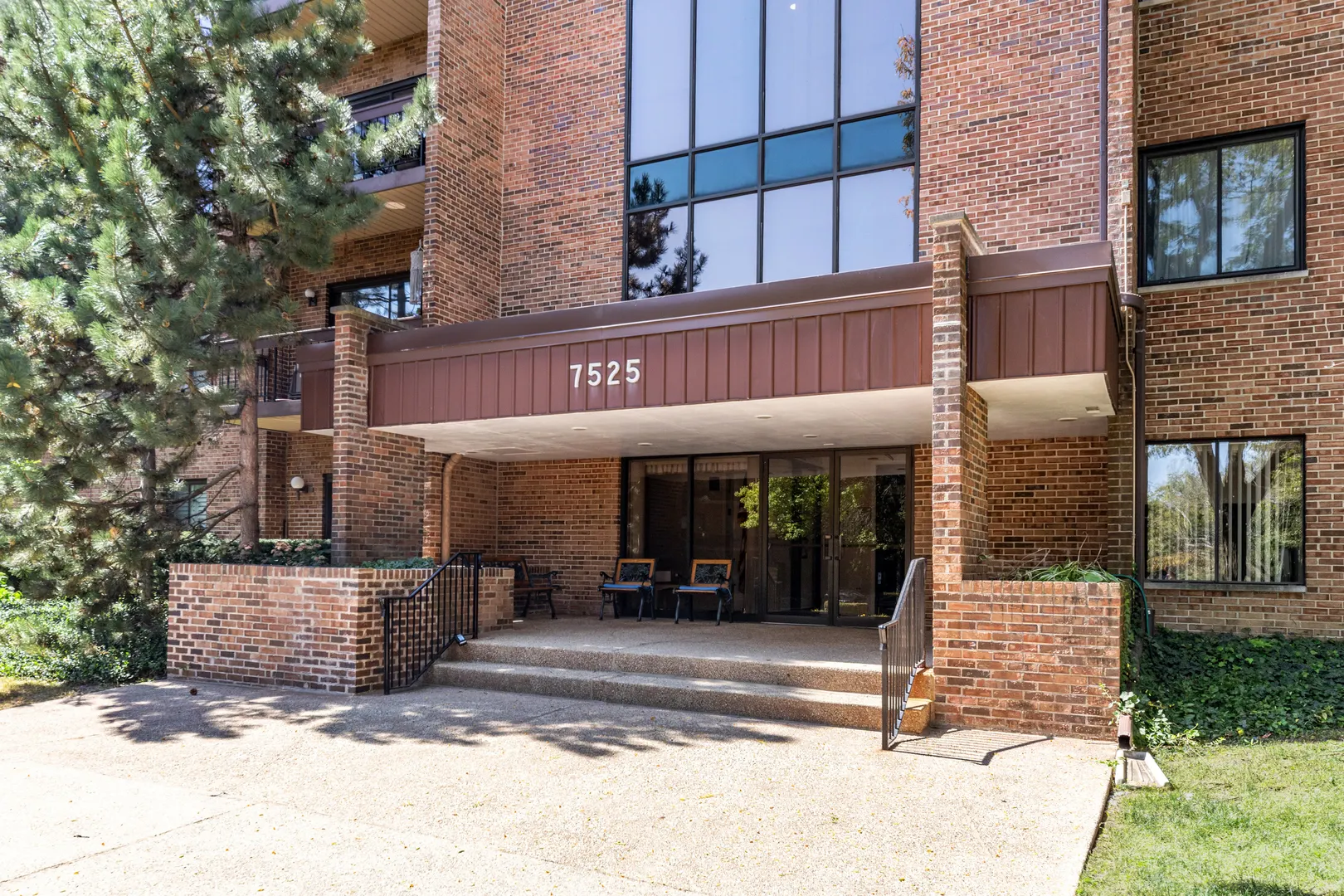 7525 Nantucket Drive 210 IL