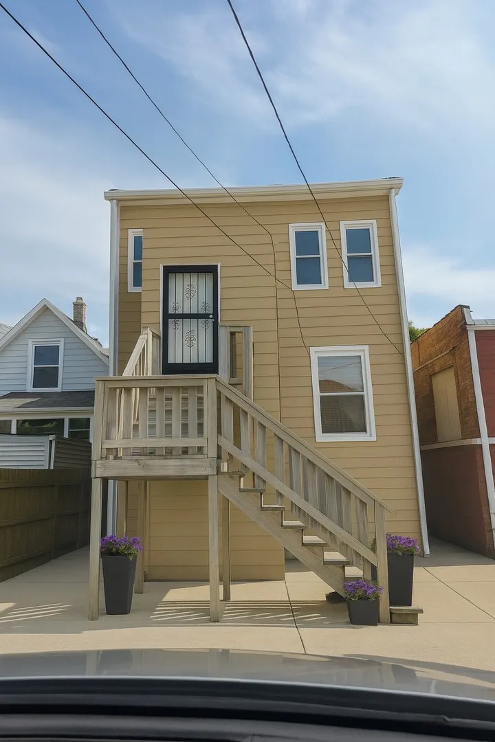 4910 W Gladys Avenue IL