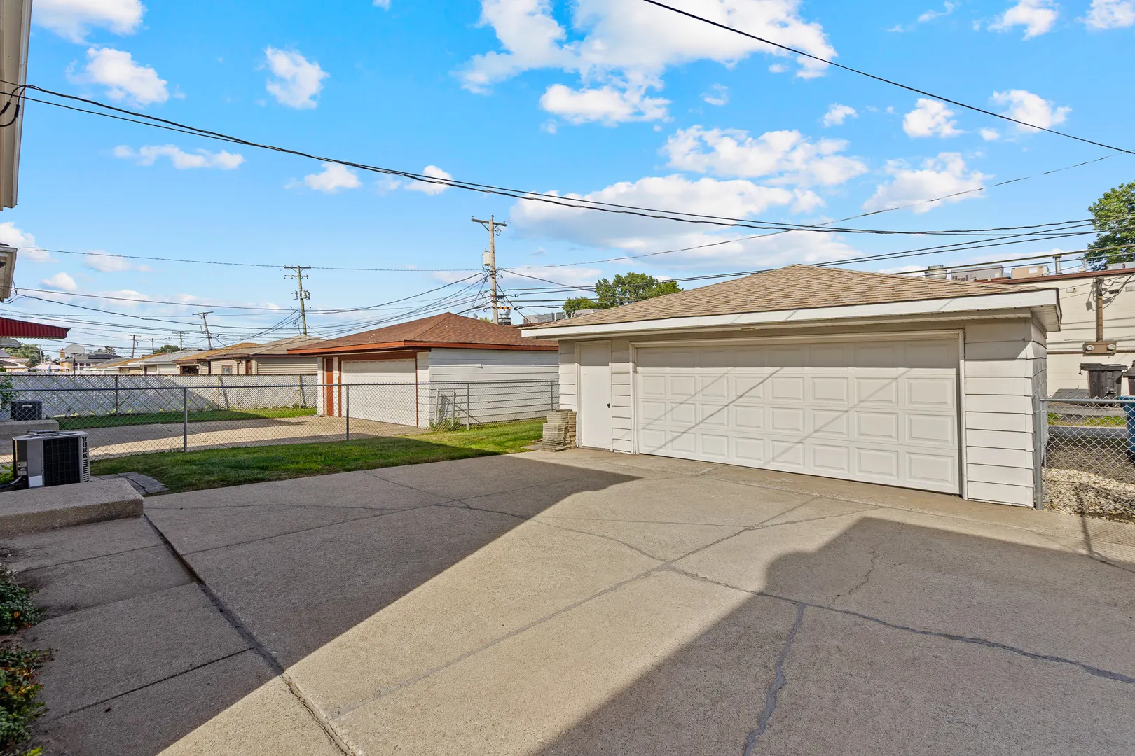 607 Hoxie Avenue IL