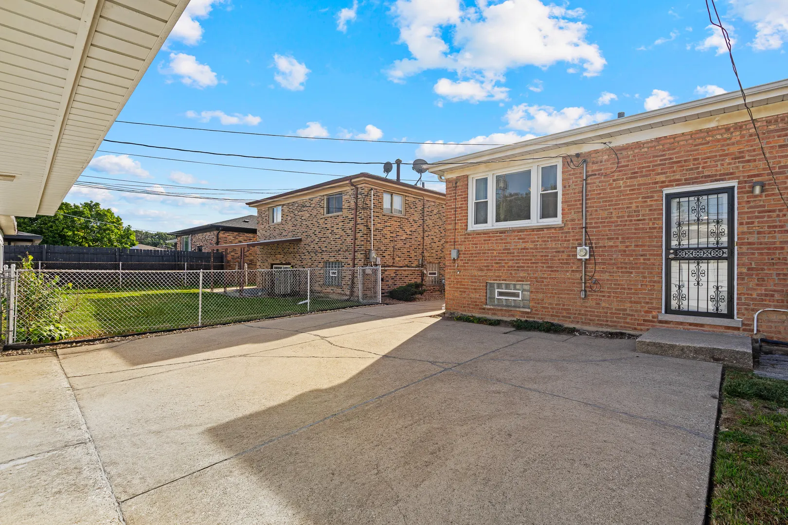 607 Hoxie Avenue IL