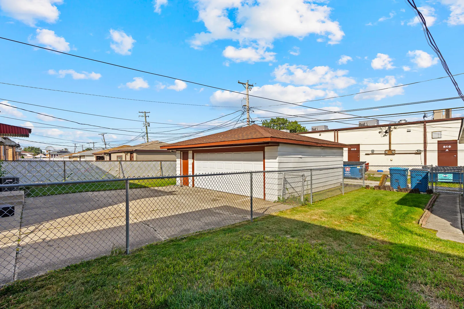 607 Hoxie Avenue IL