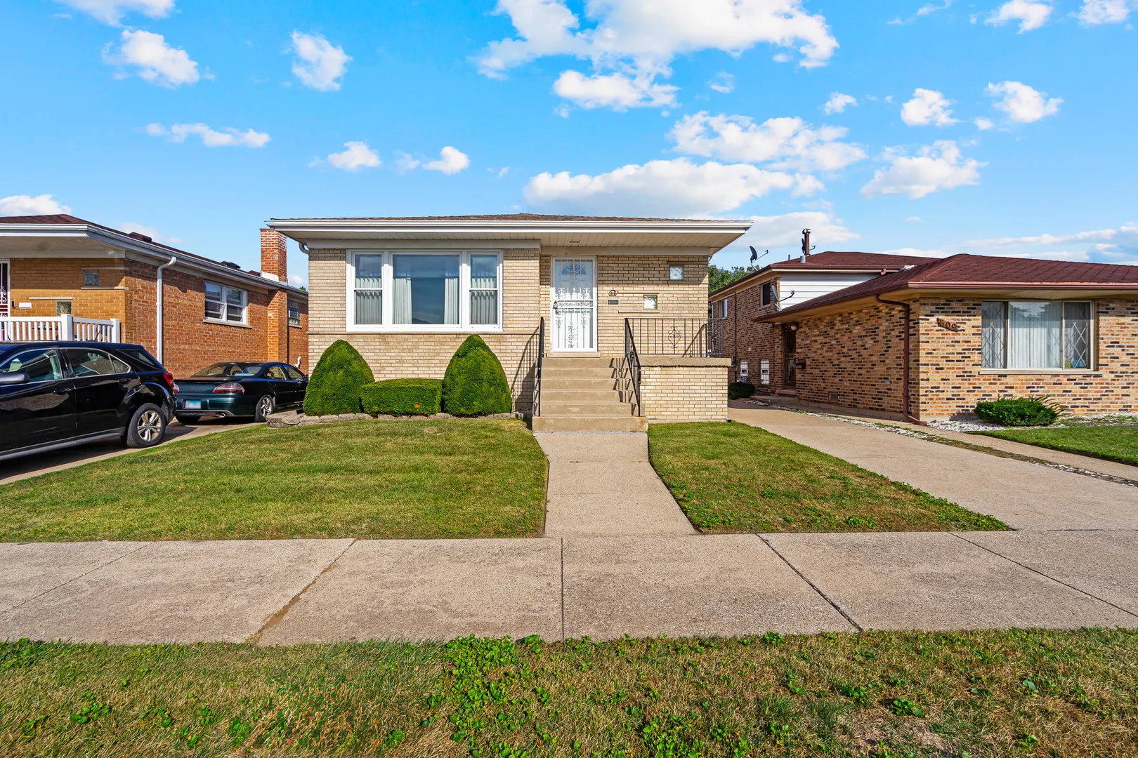 607 Hoxie Avenue IL