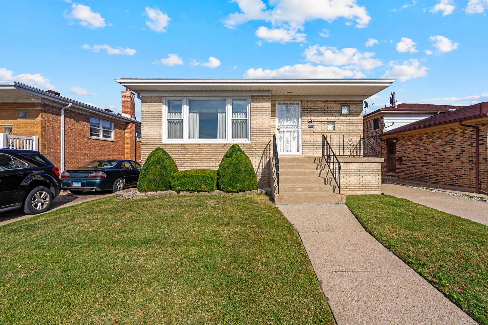 607 Hoxie Avenue IL