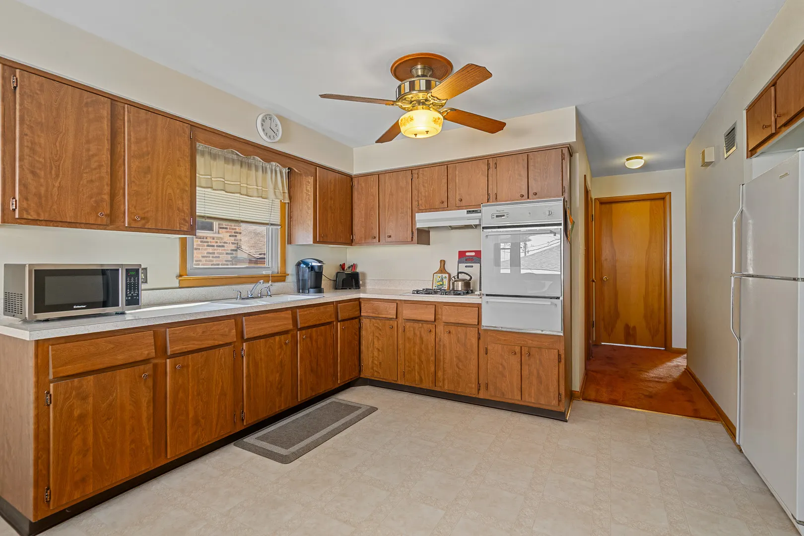 607 Hoxie Avenue IL