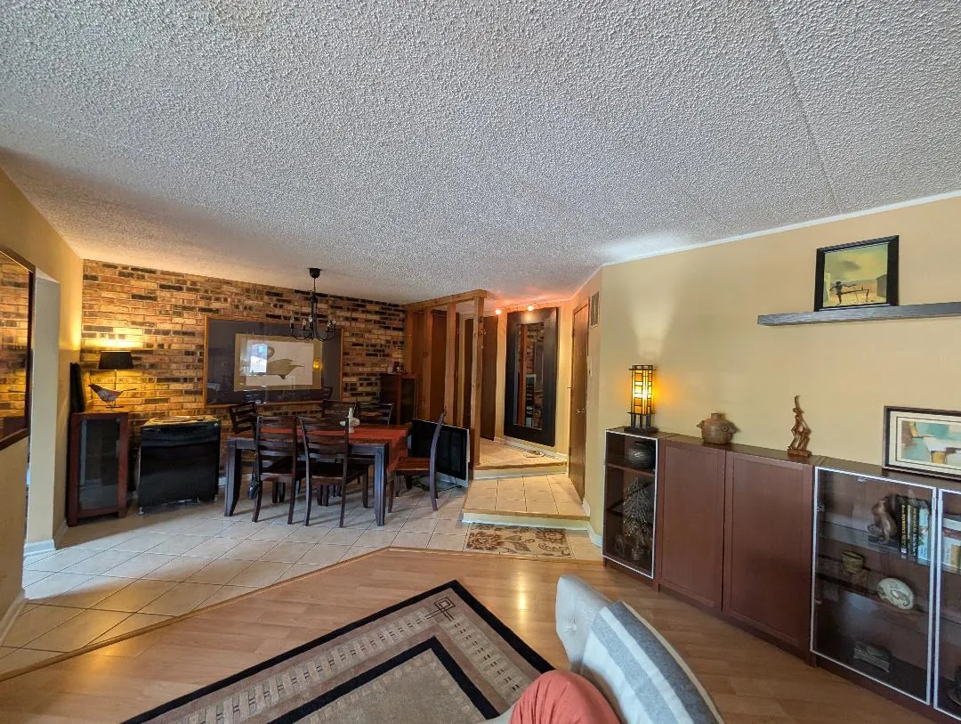 5965 Lakeside Place 204 IL