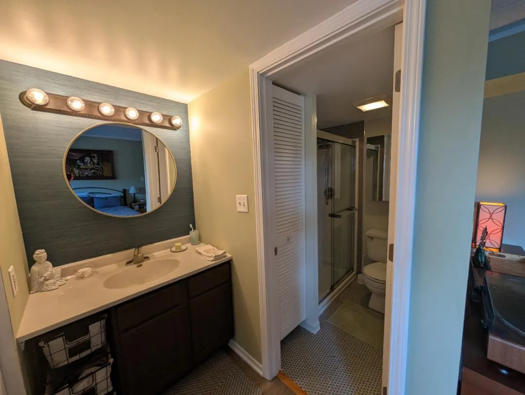 5965 Lakeside Place 204 IL