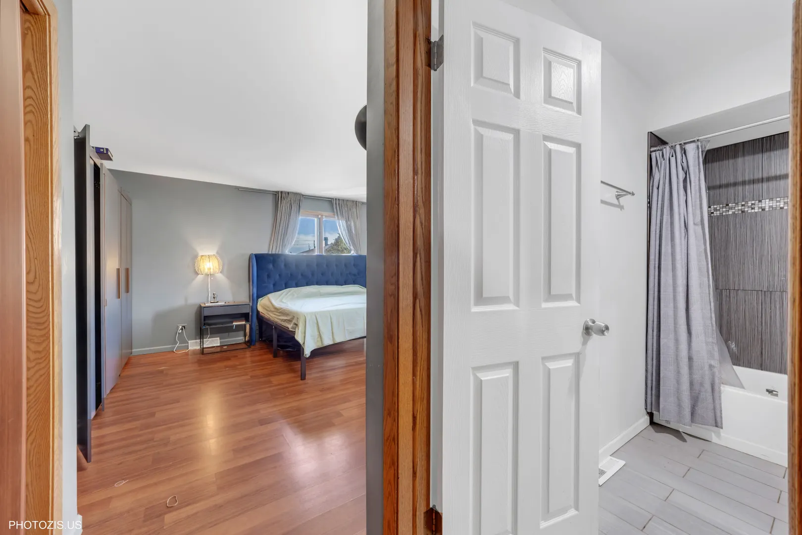 1510 W RUSSELL Court IL