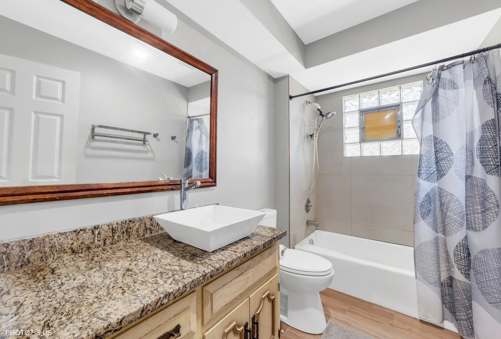 1510 W RUSSELL Court IL