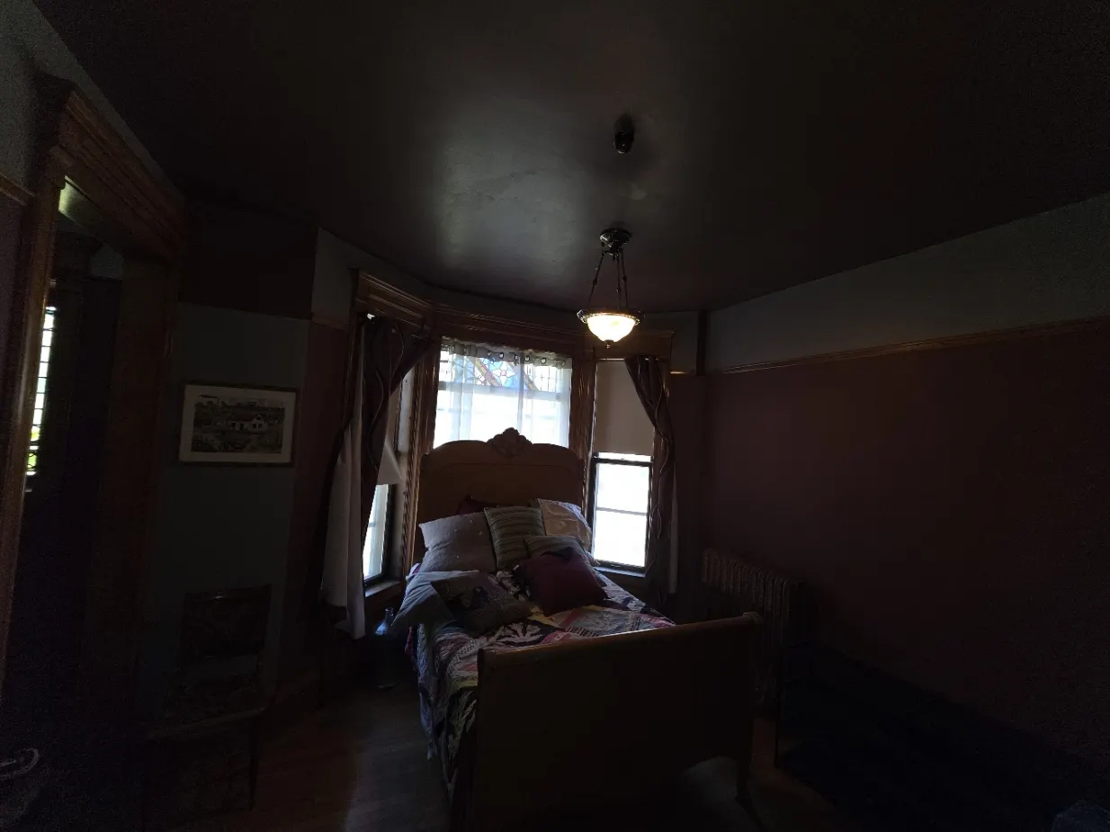705 W Highland Avenue IL