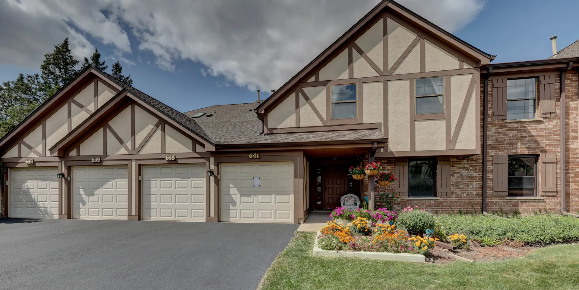 639 Elizabeth Drive B IL