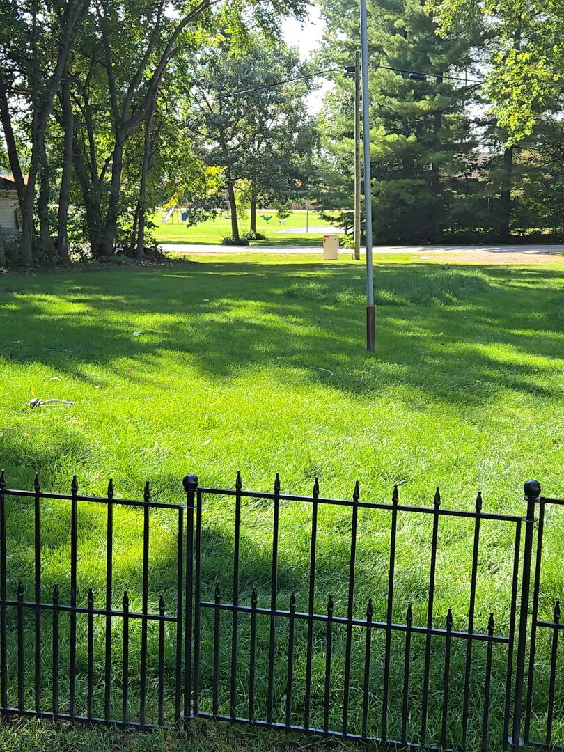 7203 Mohawk Drive IL
