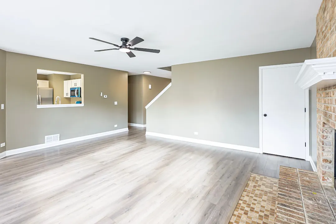 704 Doral Drive IL