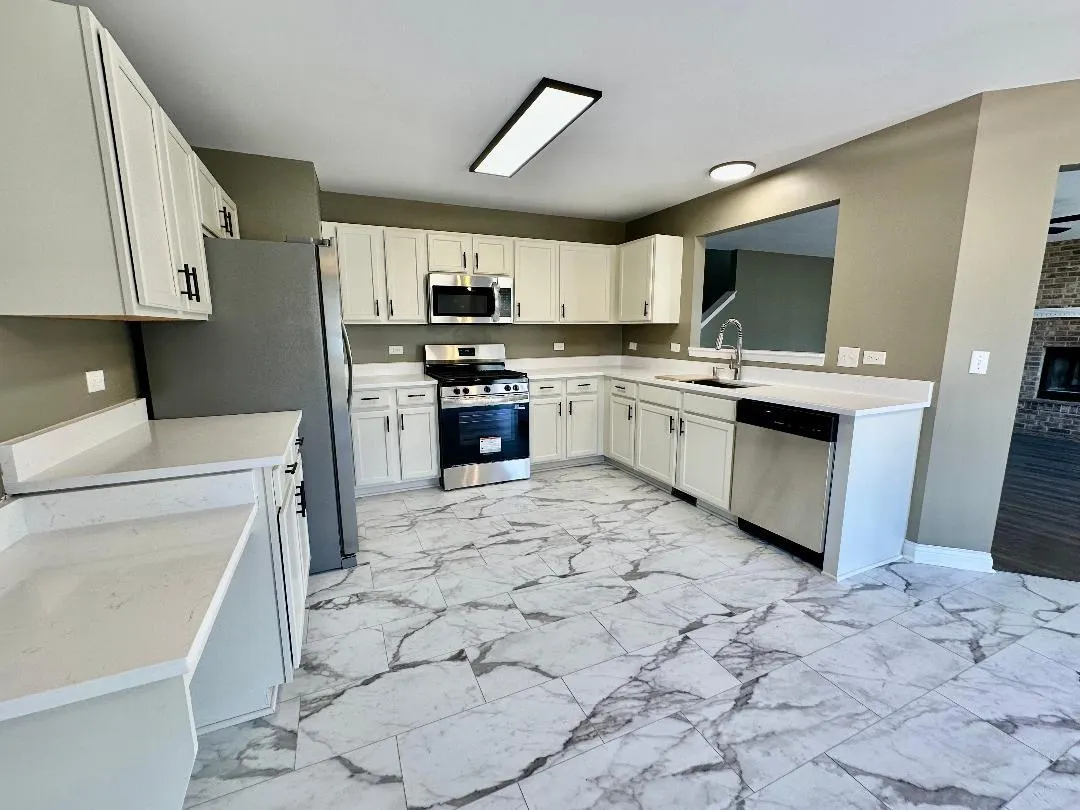 704 Doral Drive IL