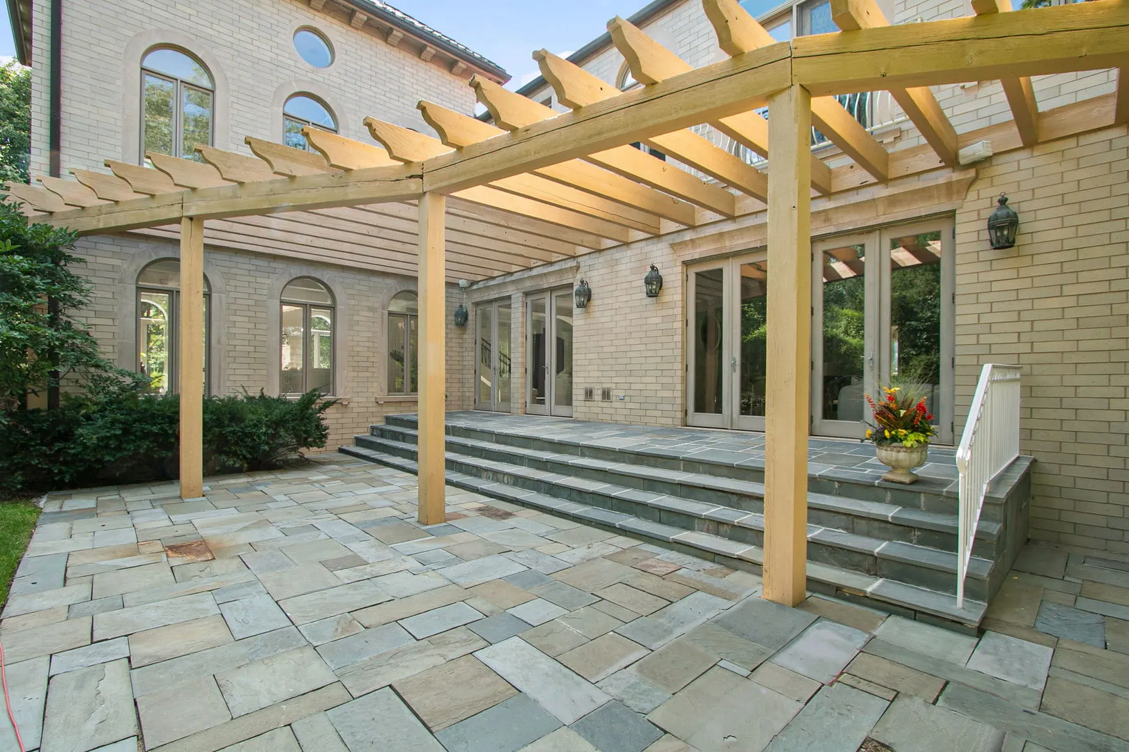 1015 Sheridan Road IL