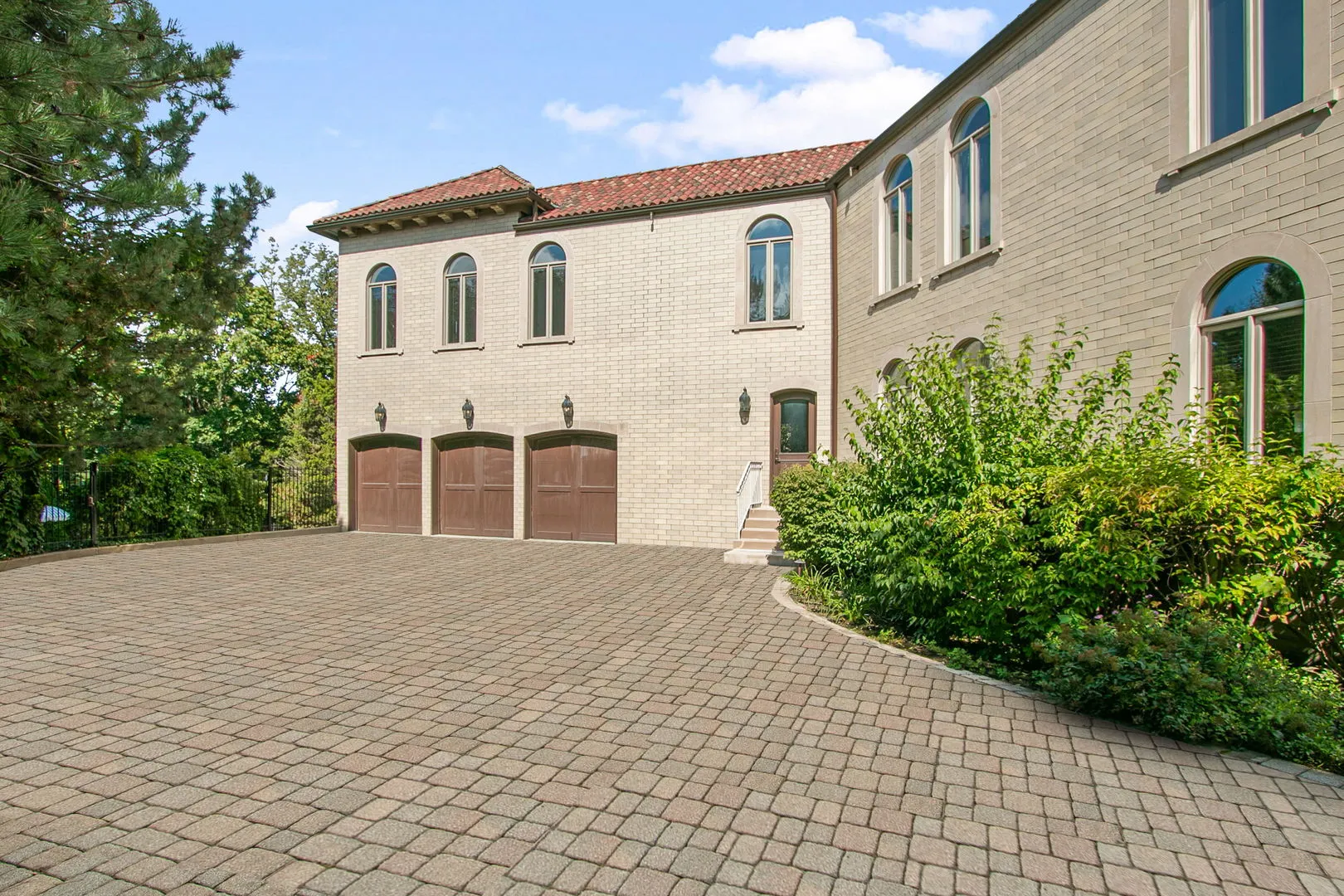 1015 Sheridan Road IL