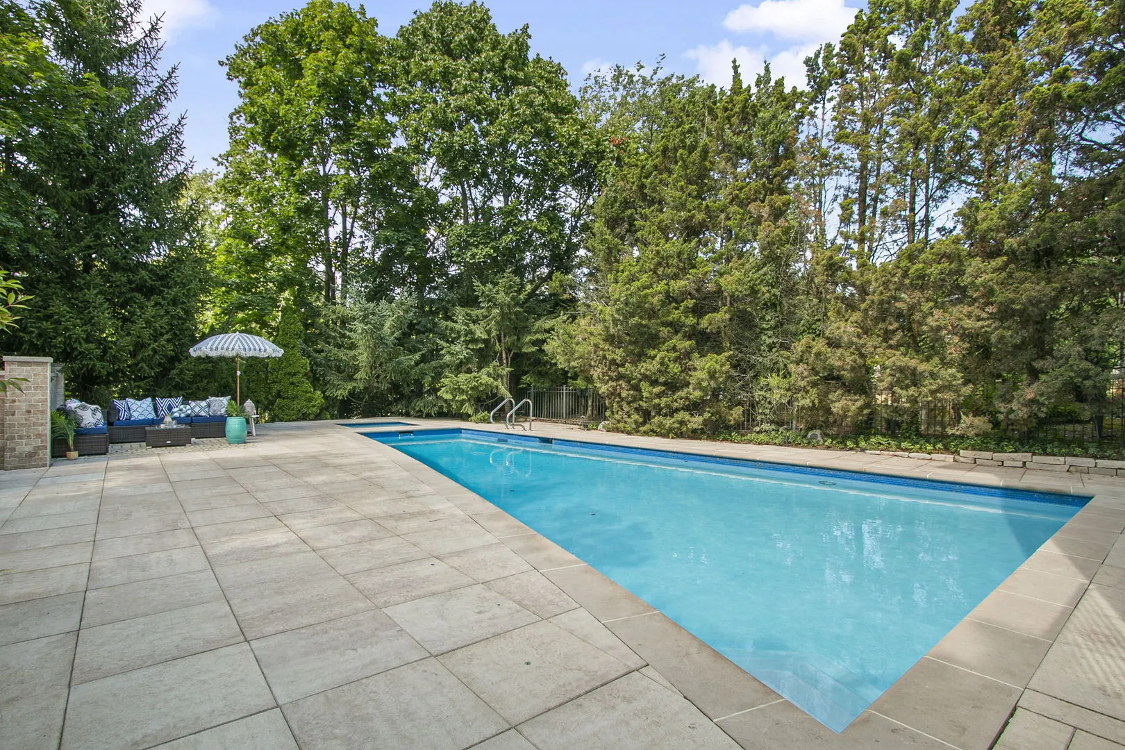 1015 Sheridan Road IL