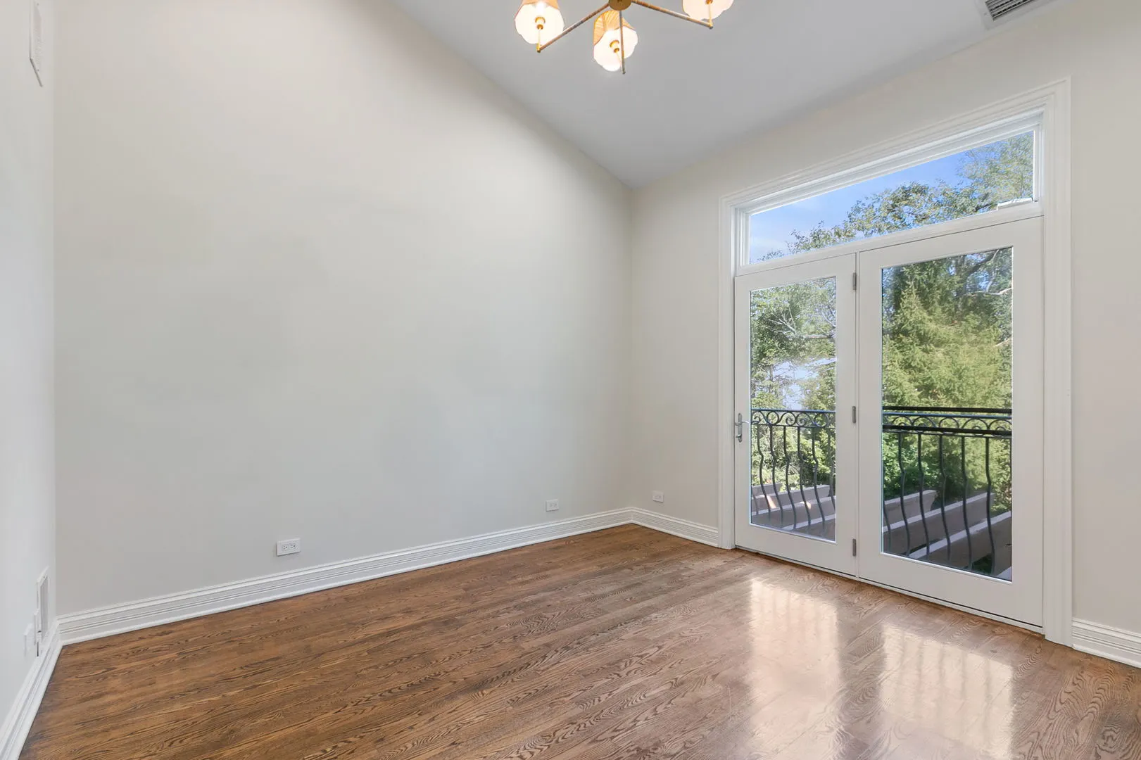 1015 Sheridan Road IL
