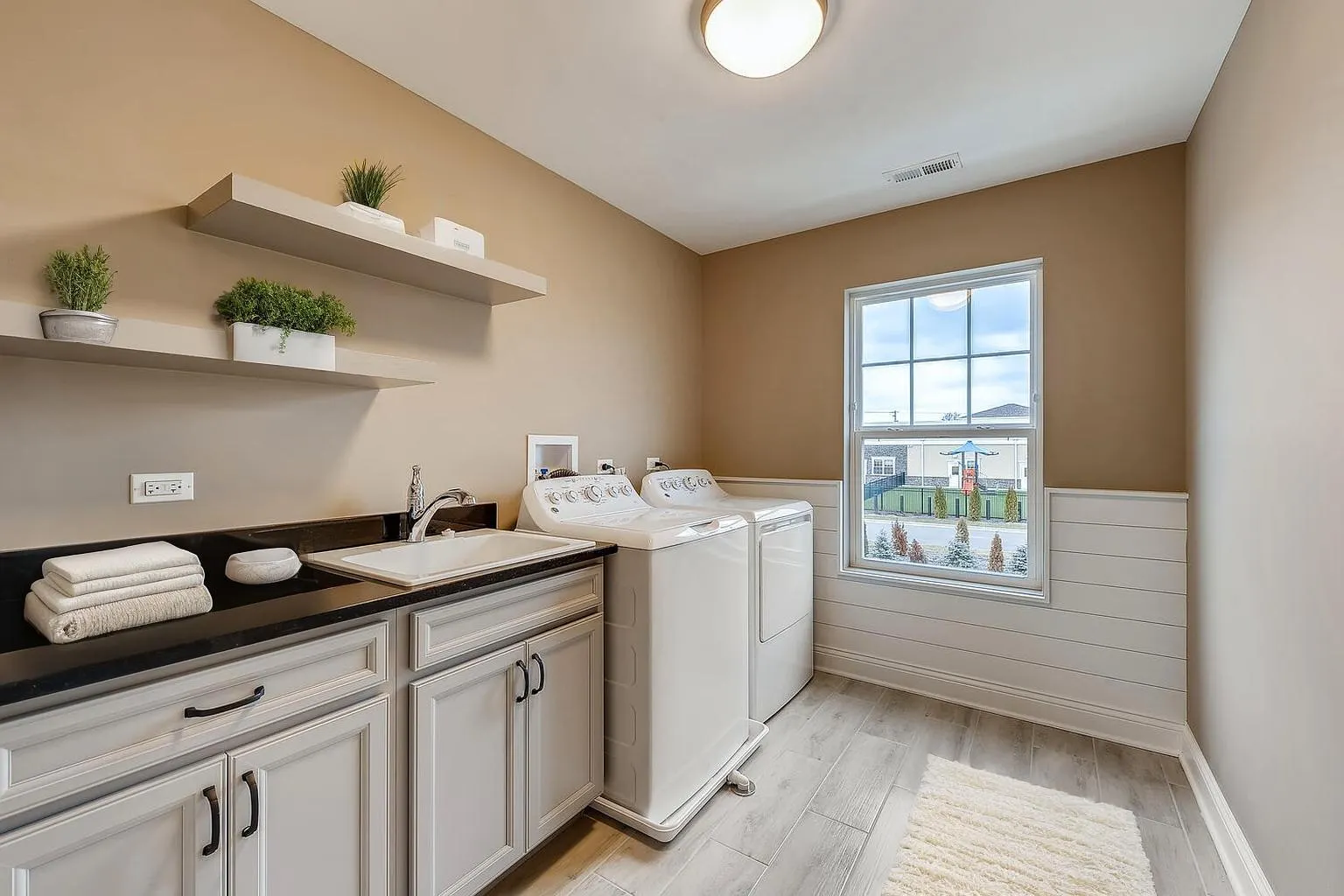 117 Roman Lane IL