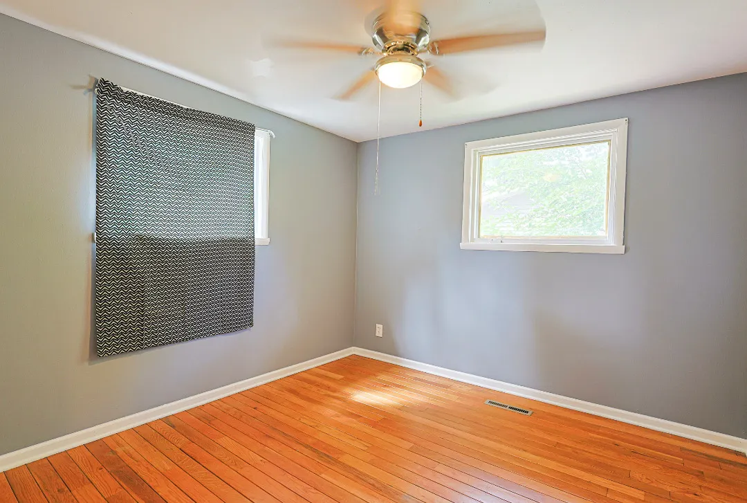 1000 Adams Court IL