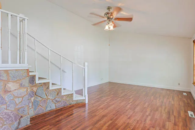1000 Adams Court IL