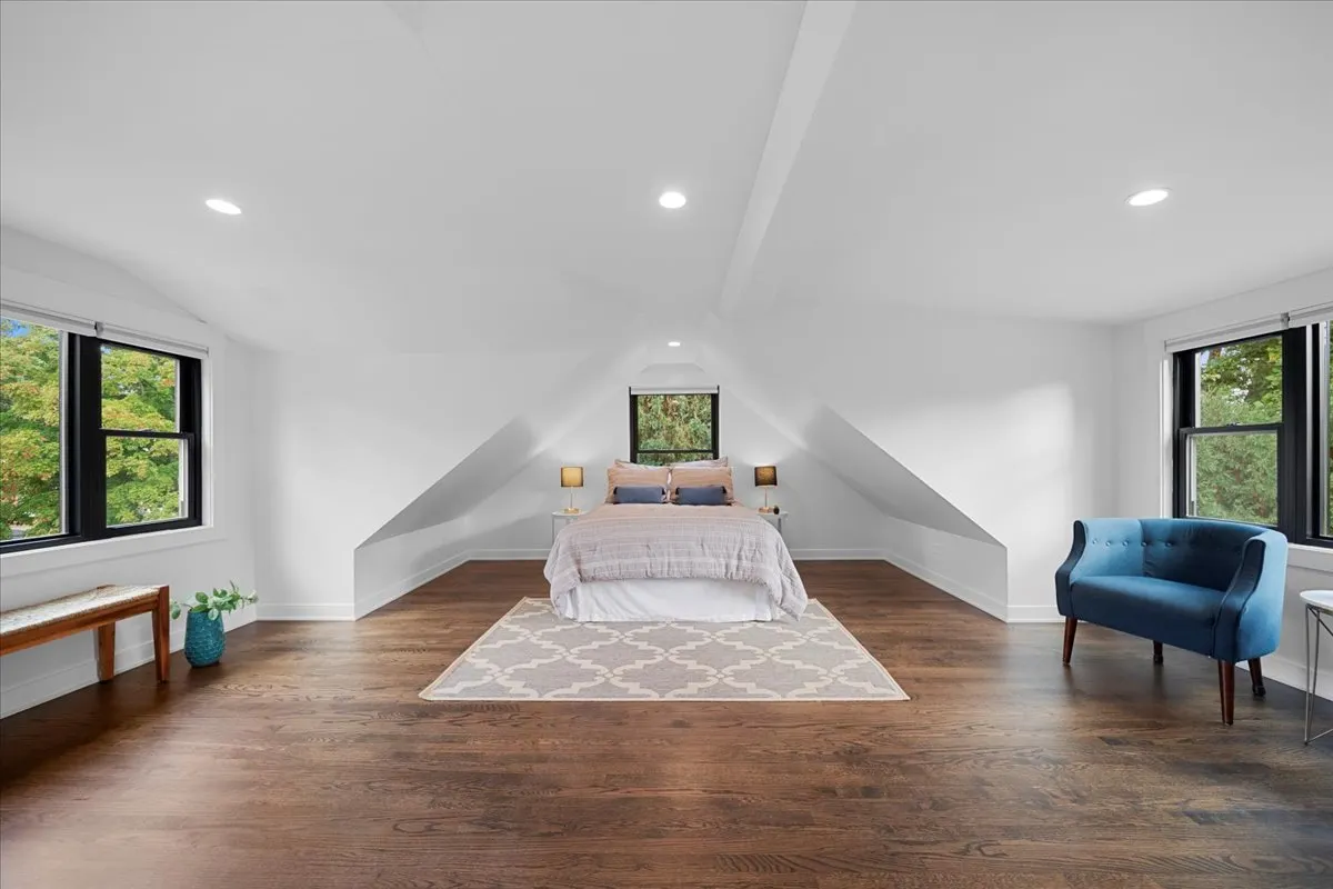 4072 Bunker Lane IL