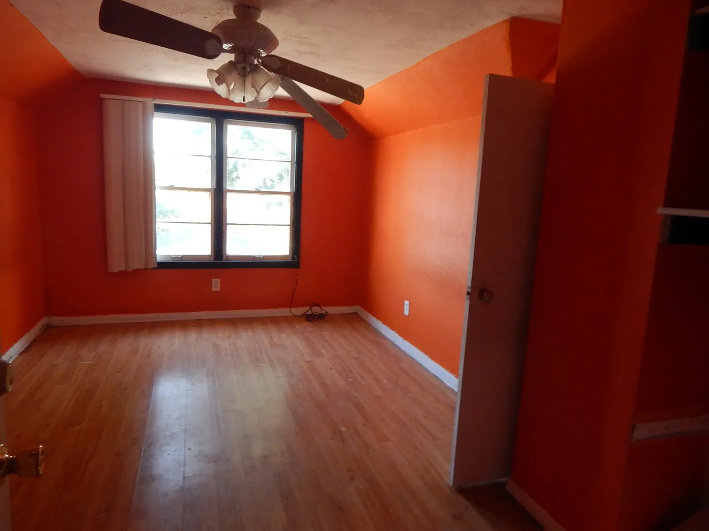 810 W 15th Street IL