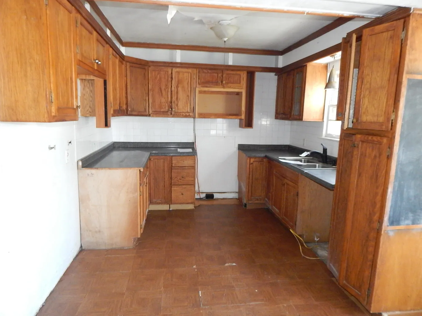 810 W 15th Street IL
