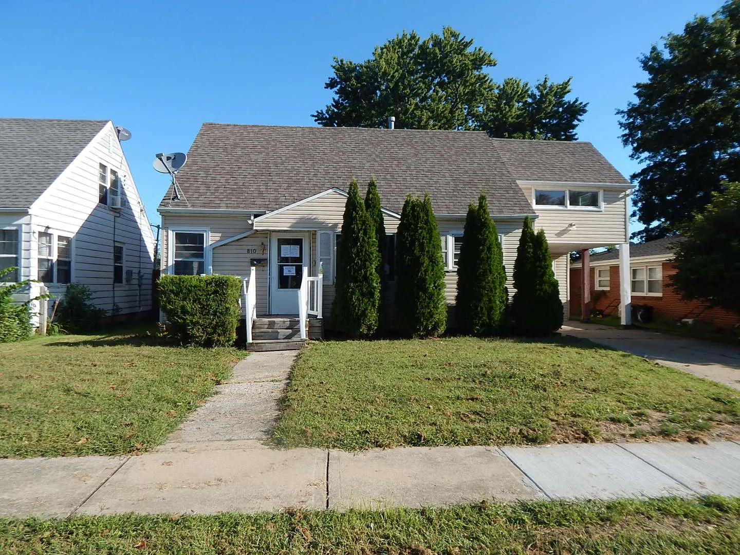 810 W 15th Street IL