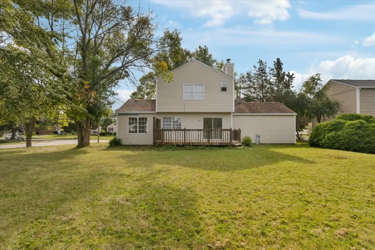 2042 University Drive IL