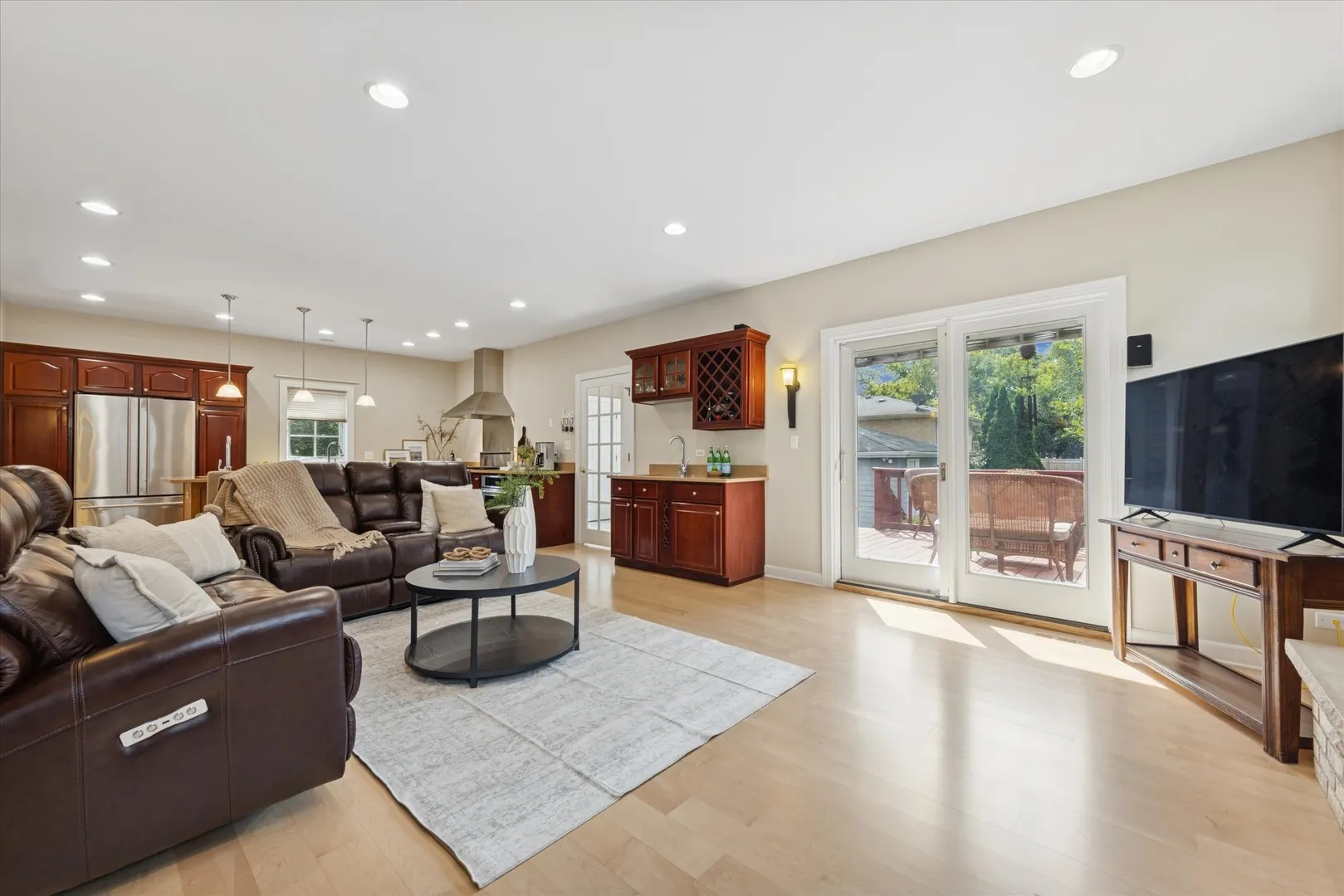300 E Crescent Avenue IL