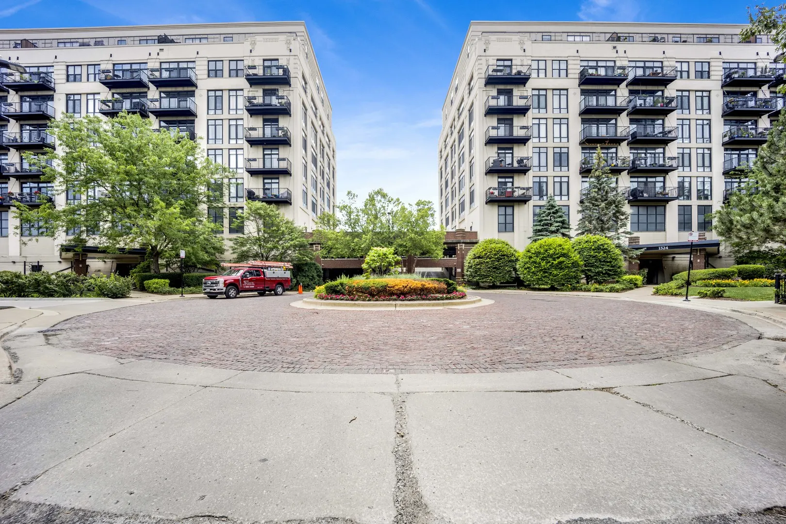 1111 W 15TH Street 224 IL