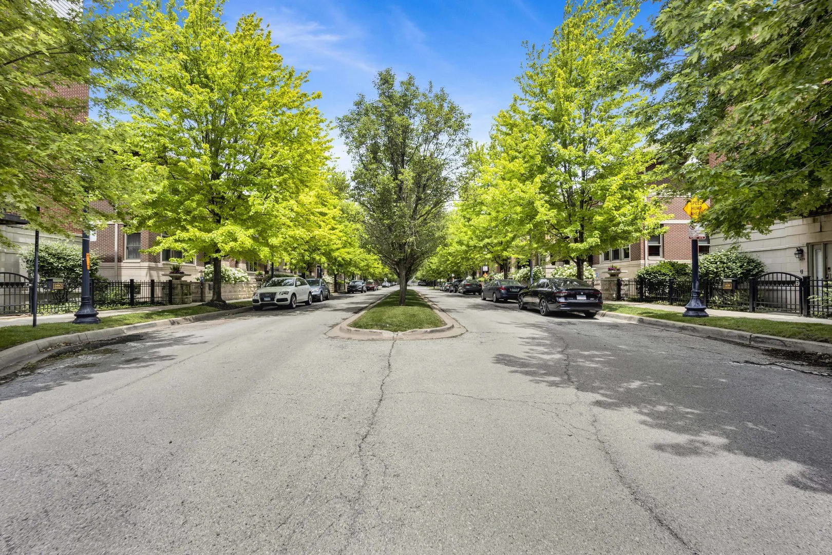 1111 W 15TH Street 224 IL